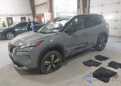 2021 Nissan Rogue Platinum Intelligent Awd z USA, uszkodzony, nr VIN JN8AT3DD8MW308275